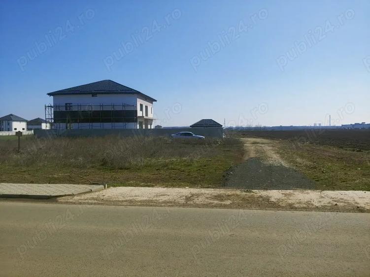 Teren de 567 mp, în Dragomirești-Deal