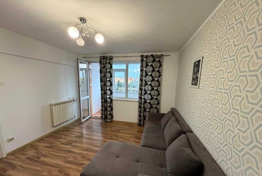 Apartament cu 3 camere semidecomandat, mobilat în Berceni