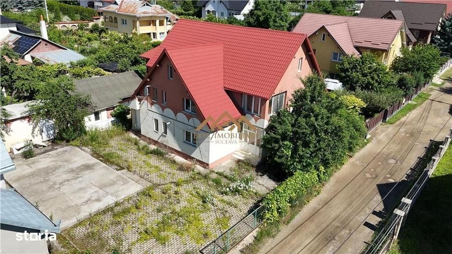 Casă cu 4 camere cu Teren 733 Mp în Central