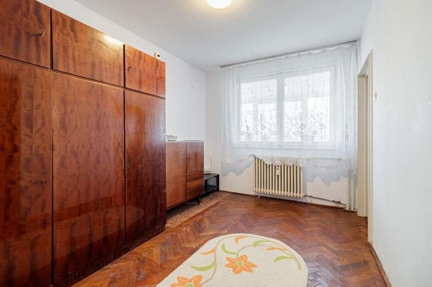 Apartament cu 3 camere circular, mobilat în Titan