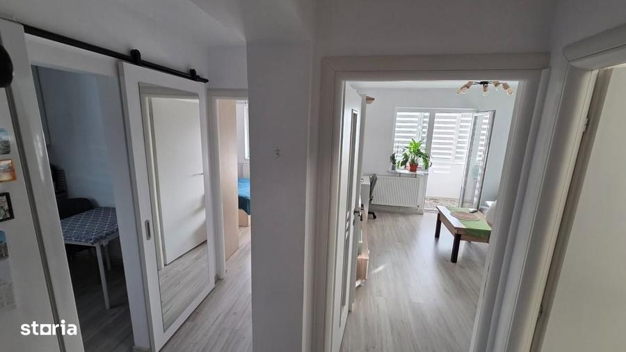 Apartament cu 2 camere decomandat în Gruia