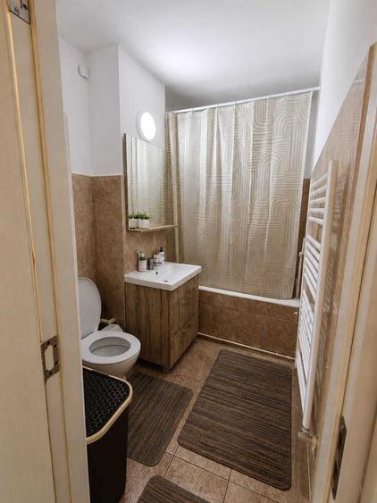 Apartament cu 2 camere semidecomandat în Aurel Vlaicu