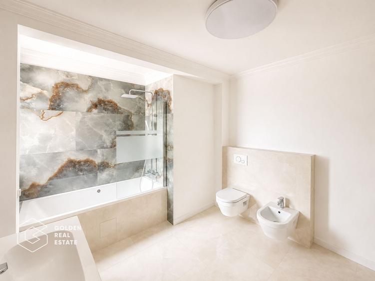 Apartament cu 3 camere decomandat în Subcetate