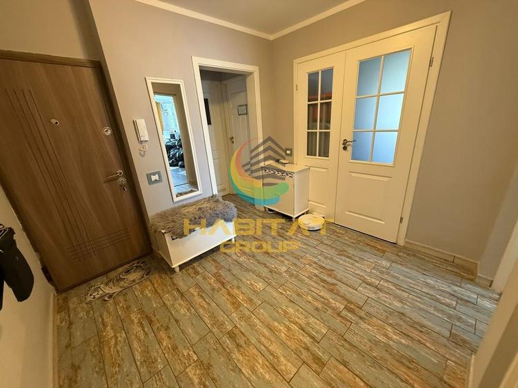 Apartament cu 4 camere semidecomandat, mobilat în Fizicienilor