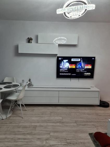 Apartament cu 3 camere decomandat în UTA
