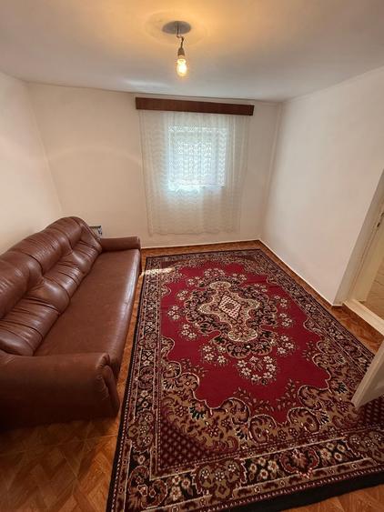 Casă cu 4 camere cu Garaj în Ultracentral