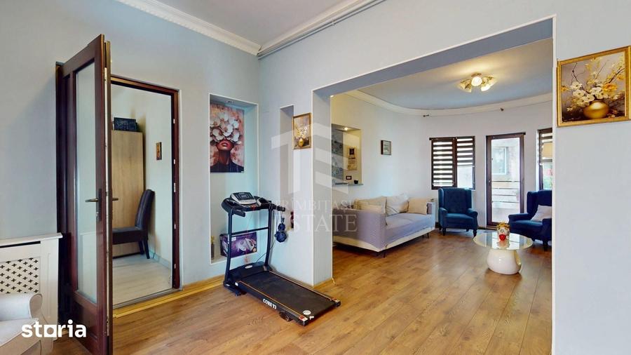 Apartament cu 3 camere decomandat în Centrul Civic