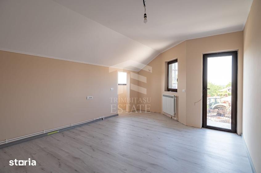 Casă cu 5 camere cu Teren 967 Mp în Mircea Vodă