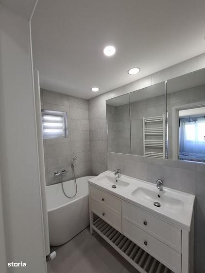 Apartament cu 3 camere decomandat, mobilat în Central