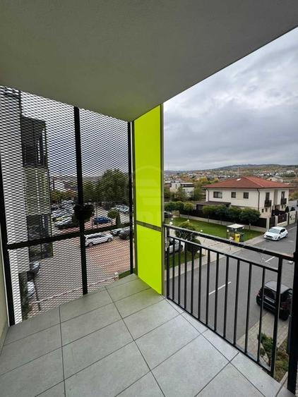 Apartament cu 2 camere semidecomandat în Borhanci