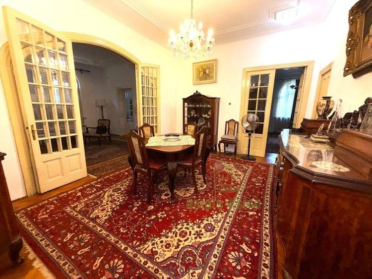 Apartament superb in vila, 5 camere spatioase, balcon + anexe, Cotroceni-Biseric - 2
