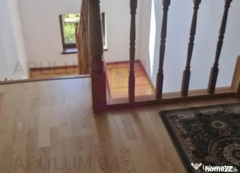 Casă cu 7 camere cu Teren 950 Mp în Liceul Militar