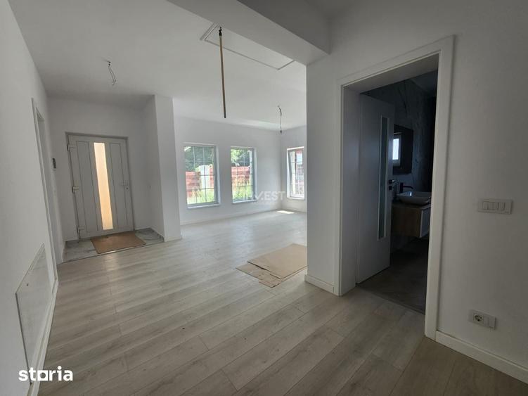Casă cu 4 camere cu Teren 500 Mp în Miroslava