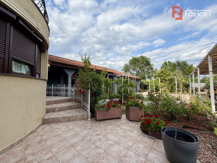 Casă cu 5 camere cu Teren 1000 Mp în Braytim