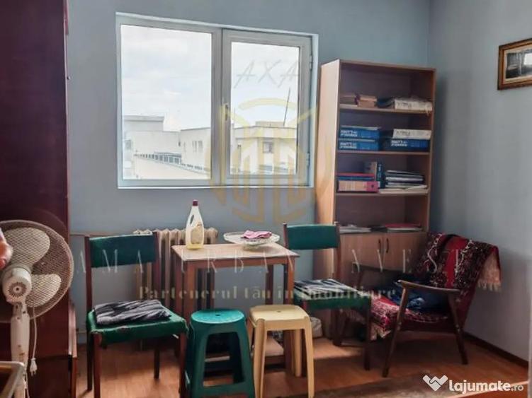 Apartament cu 4 camere decomandat în Pantelimon