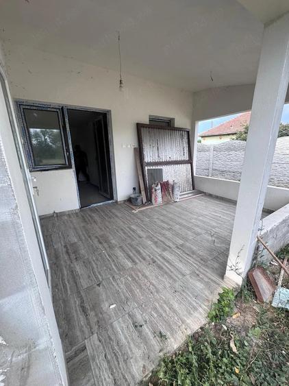Casă cu Teren 1125 Mp în Amărăști