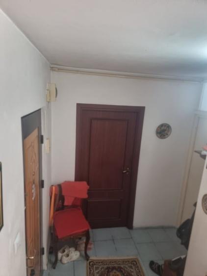 Apartament cu 2 camere decomandat, mobilat în Centrul Civic