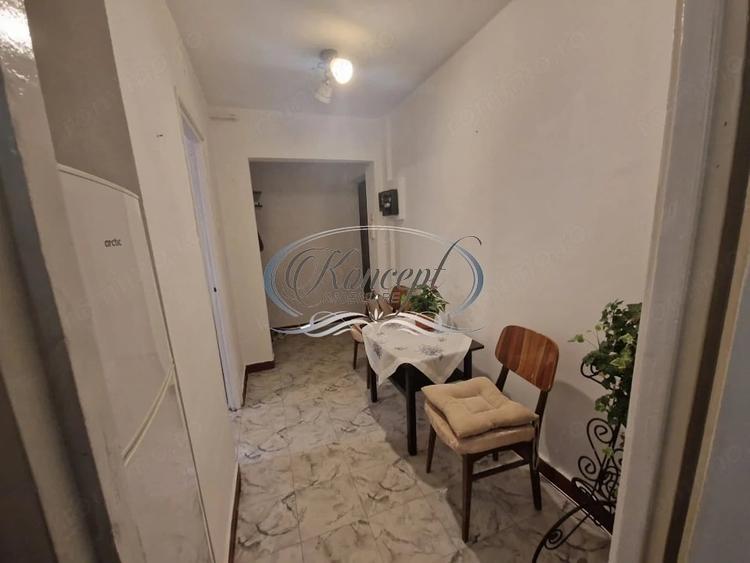 Apartament cu 3 camere semidecomandat în Mănăștur