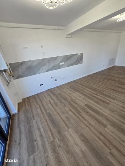 Apartament cu 3 camere decomandat în Baciu