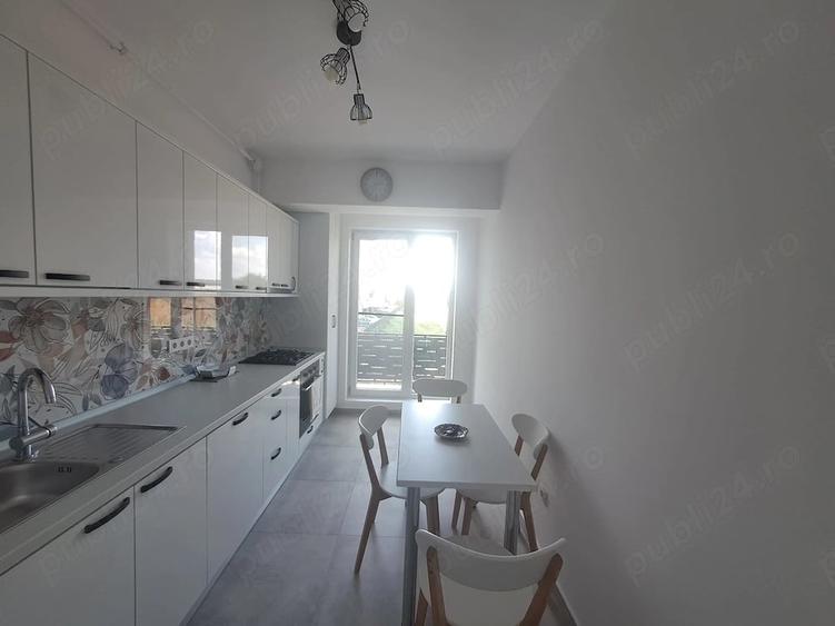 Apartament cu 2 camere decomandat în Titan
