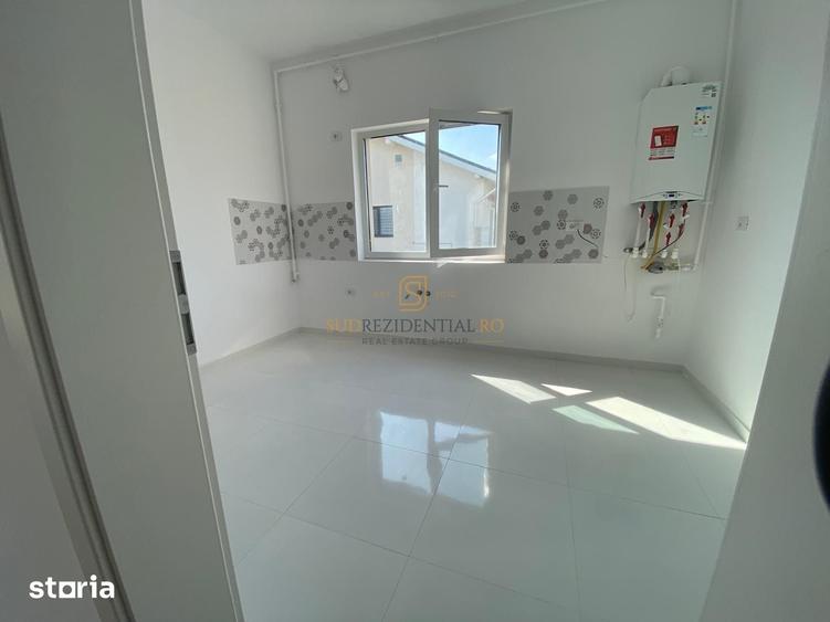 Casă cu 3 camere cu Canalizare în 1 Decembrie
