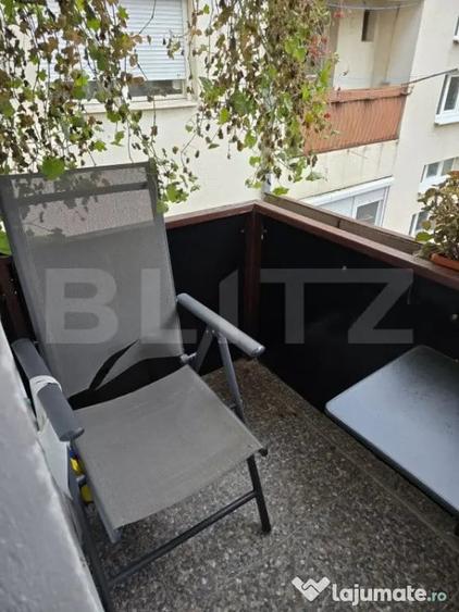 Apartament cu 3 camere decomandat în Soarelui