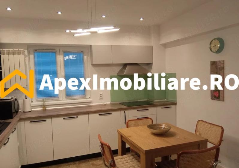 Apartament cu 3 camere decomandat în Calea Victoriei