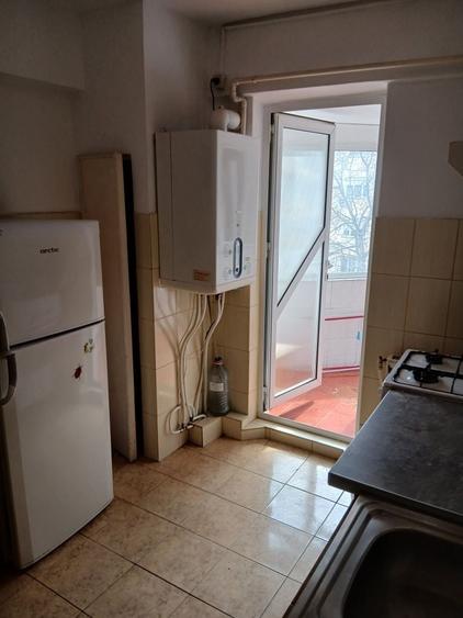Apartament cu 2 camere decomandat în Exterior Vest