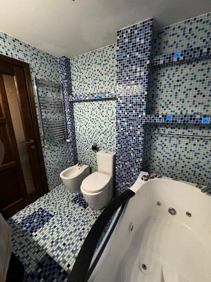 Apartament cu 4 camere semidecomandat, mobilat în Ostroveni