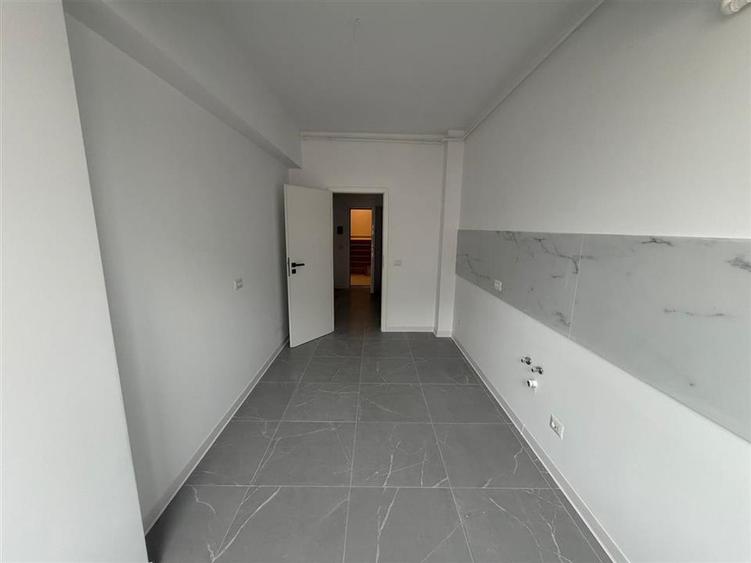 Apartament cu 3 camere decomandat în Nord