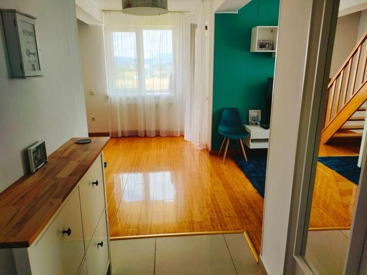 Apartament cu 3 camere decomandat în Tohanu Nou