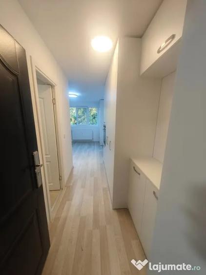 Garsonieră decomandată în Narcisa
