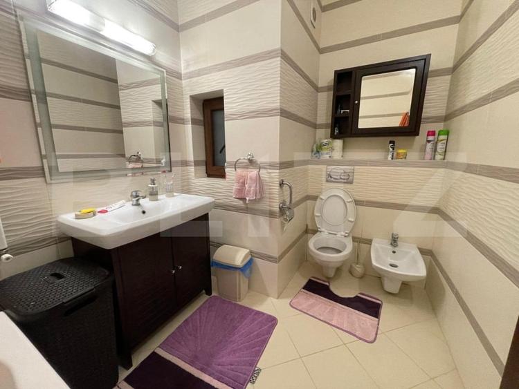 Casă individuală cu 6 camere cu Canalizare în Semicentral