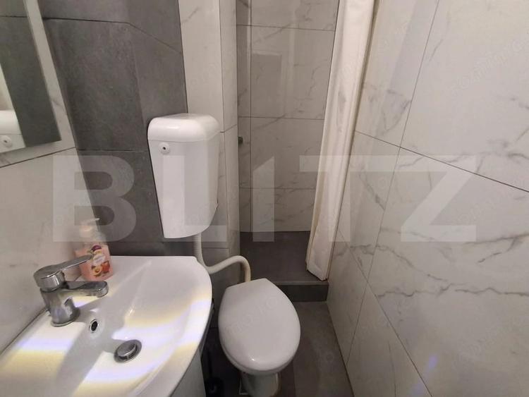 Apartament cu 2 camere semidecomandat în Filiași