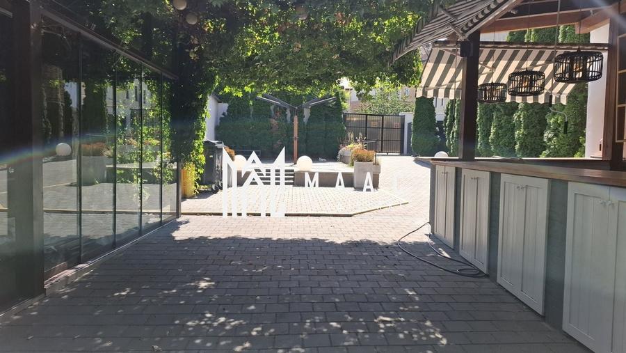 Proprietate specială, de 500 mp, în Central