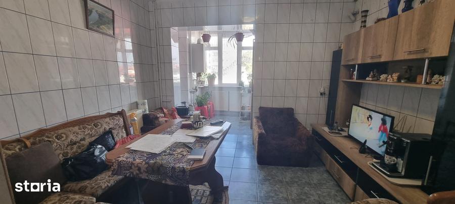 Apartament cu 4 camere, mobilat în Ultracentral