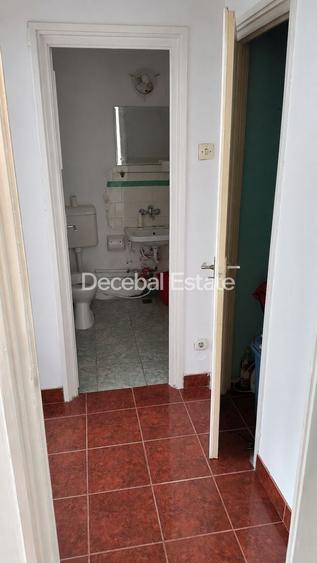 Apartament cu 2 camere decomandat în Baba Novac