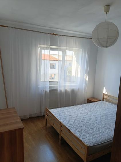 Apartament cu 2 camere decomandat în Exterior Vest