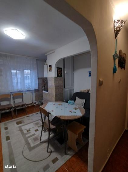 Apartament cu 2 camere decomandat, mobilat în Anda