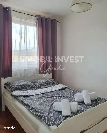Apartament cu 3 camere în Cetate