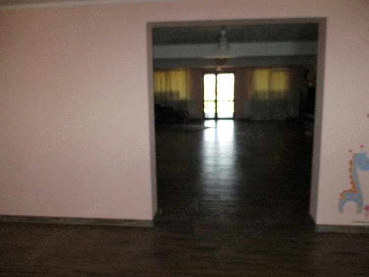 Casă cu 3 camere cu Teren 3804 Mp în Valea Cânepii