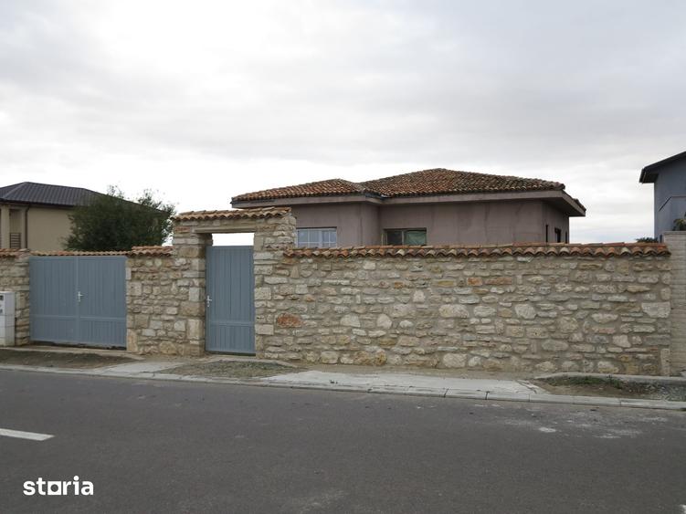 Casă cu 3 camere cu Teren 400 Mp în Limanu