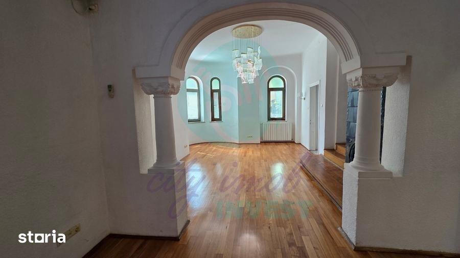 Casă cu Teren 200 Mp în Iancului