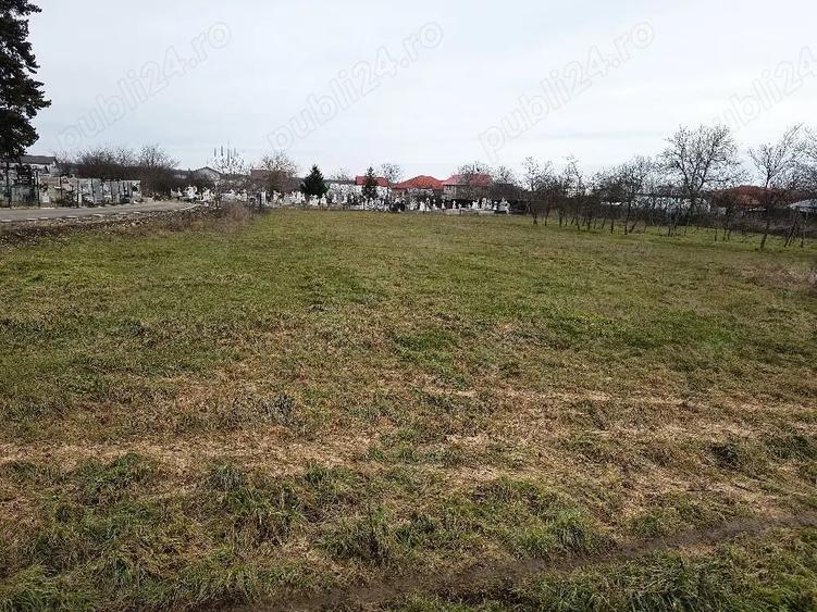Teren de 1434 mp, în Gulia