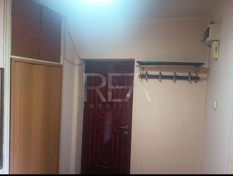 Apartament cu 2 camere semidecomandat în Crângași