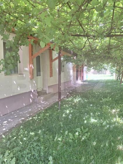 Casă individuală cu 4 camere cu Canalizare în Râșnov