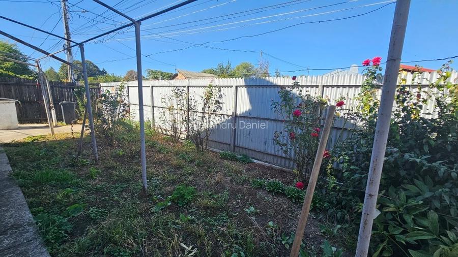 Vând casă în sat Amaru, comuna Amaru