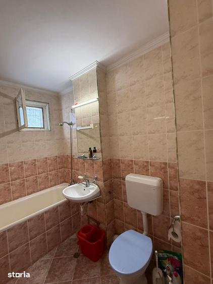 Apartament cu 2 camere în Micro 16