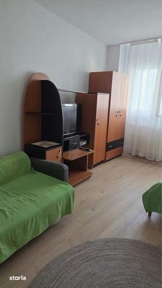 Garsonieră în Titan