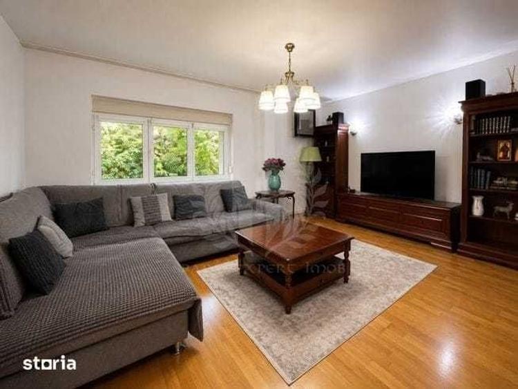 Apartament cu 4 camere decomandat în Ultracentral